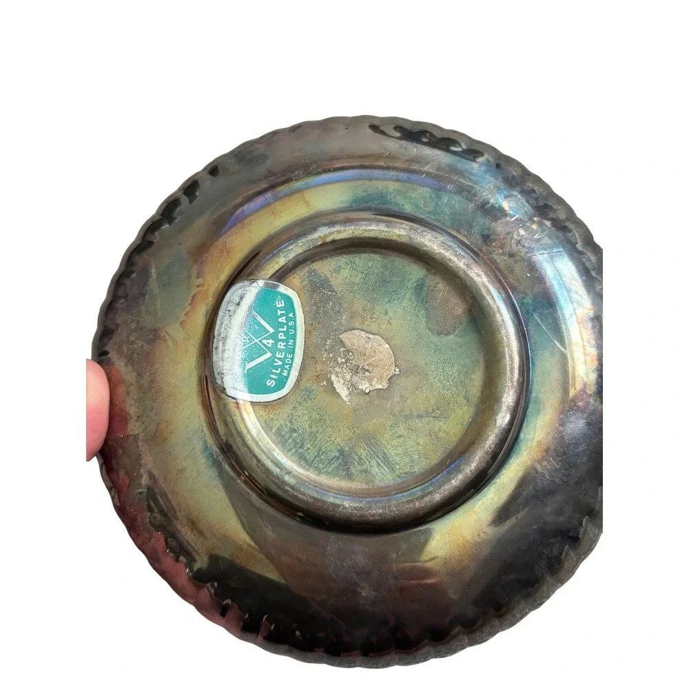 Wallace Silverplate Rose Finial Round Trinket Box Vintage 9330 Gadroon Edge USA